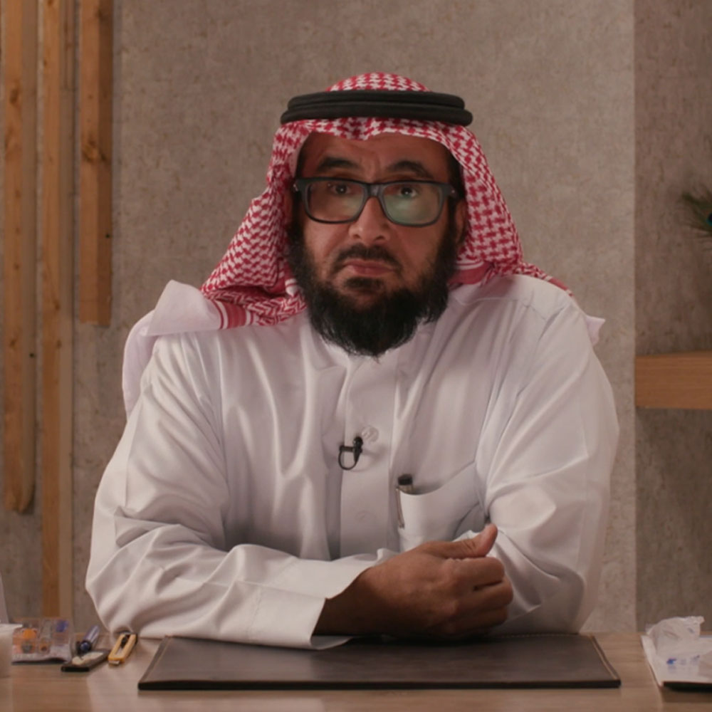 Calligrapher Abdulaziz Al-Badawi