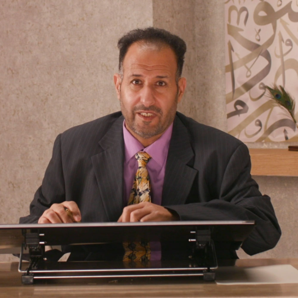 Calligrapher Oklah Al-Hamad