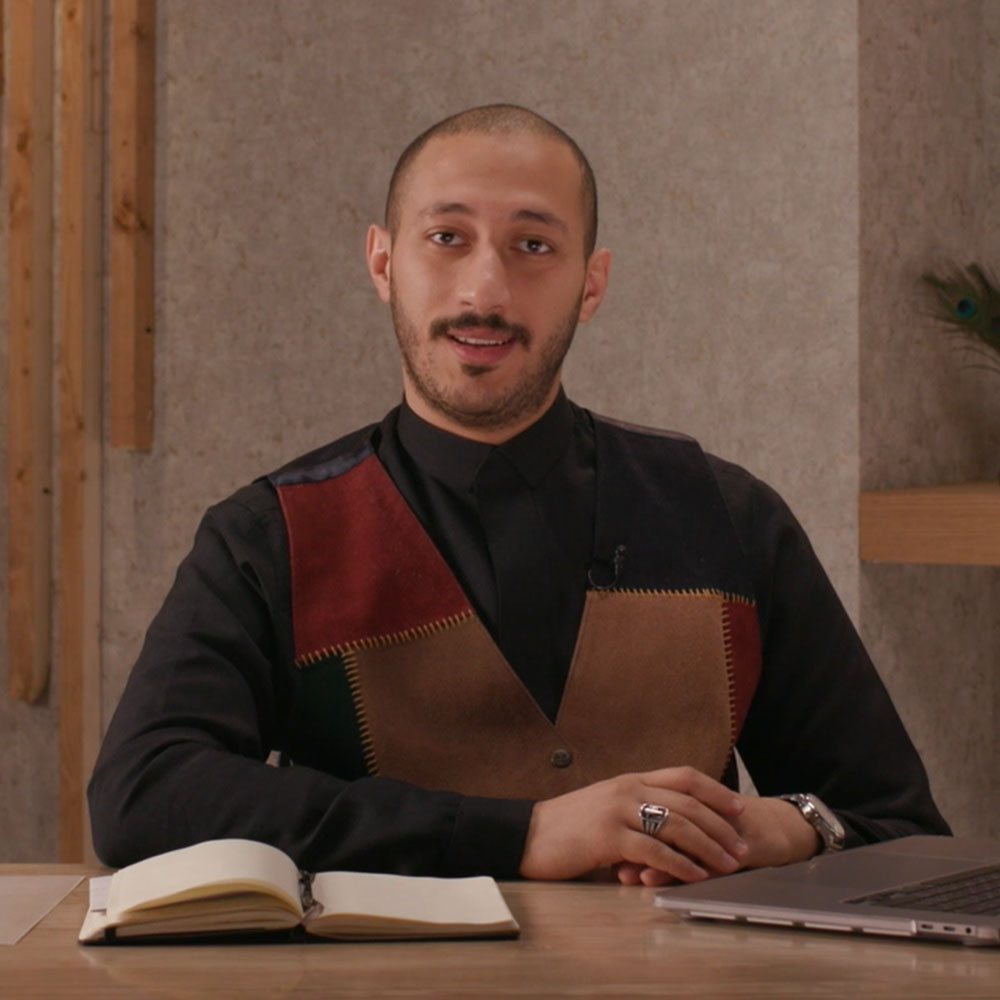 Calligrapher Abdulrahman Al-Shahed